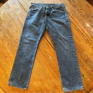 LEVIS 501 Men’s BUTTON FLY Medium Wash Blue Denim Straight Leg JEANS W33 L30